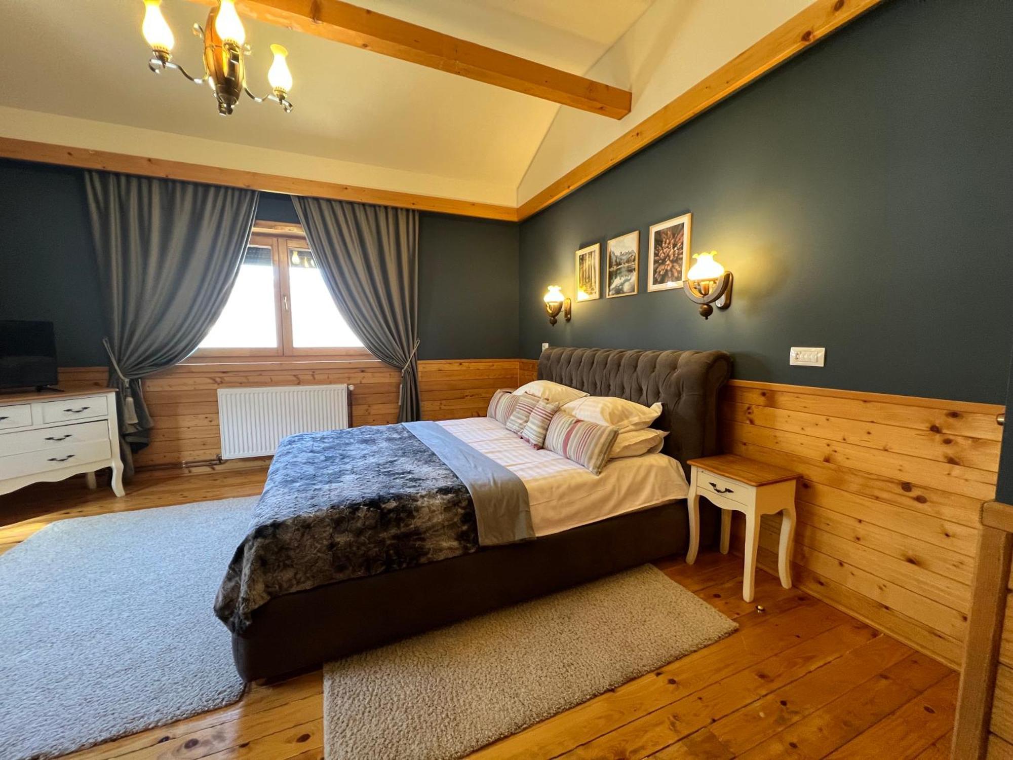Carpathian Log Home บราน ภายนอก รูปภาพ